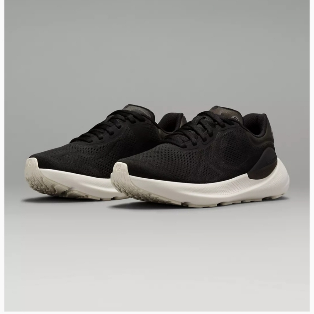 NWOT Lululemon Womens Beyondfeel Running Shoe